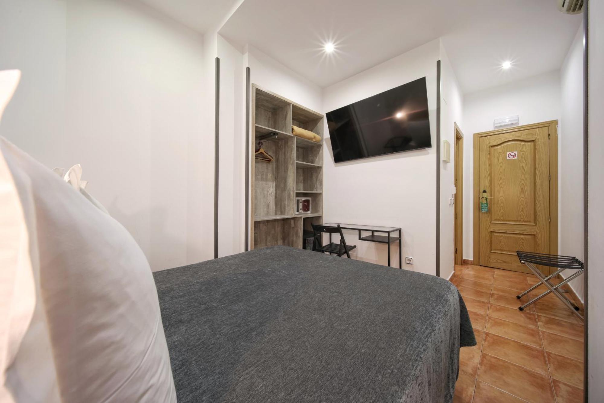 Hostal Las Fuentes (Adults Only) — Foto 3